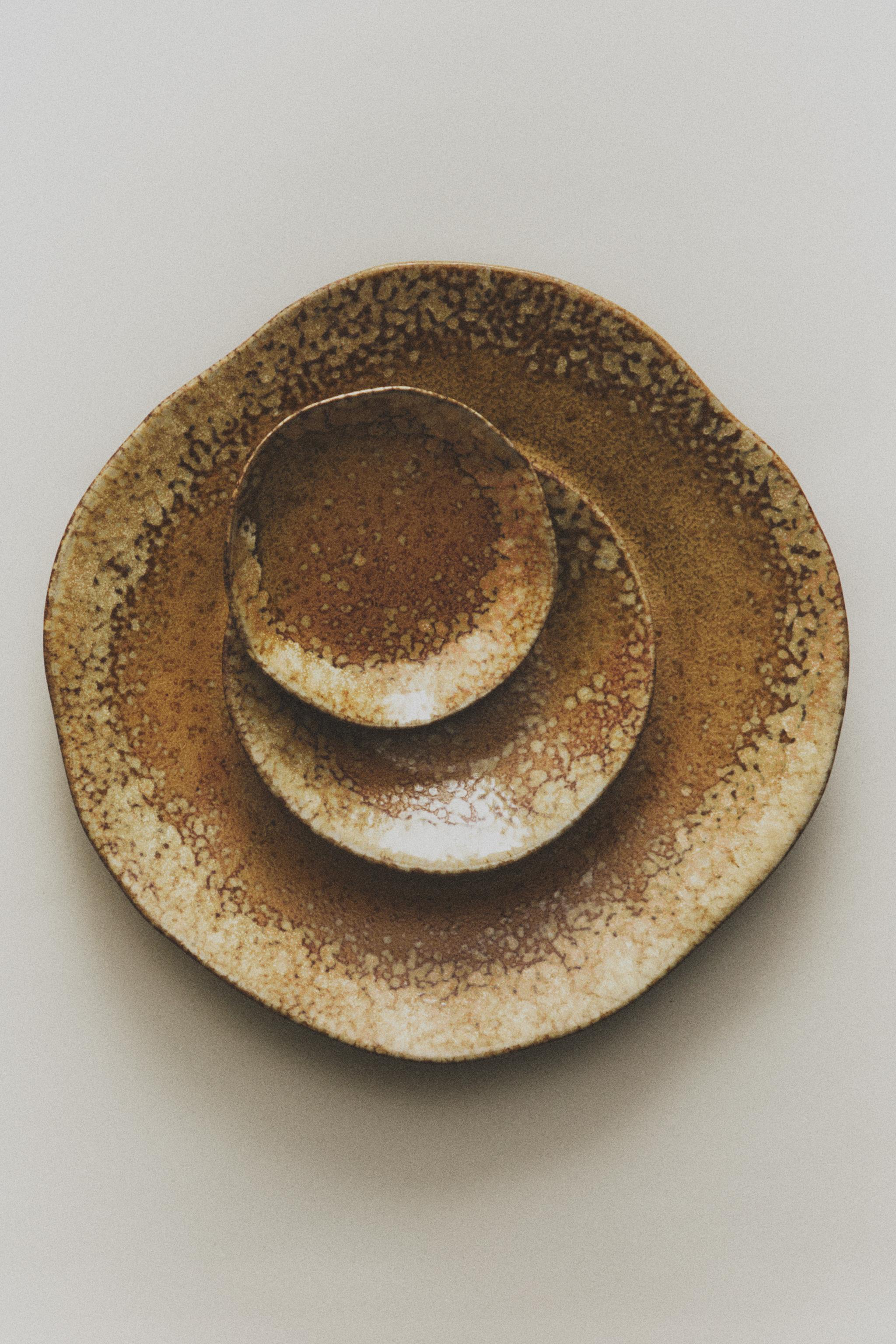 IRREGULAR CERAMIC TRAY